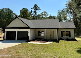 12470 Blues Farm Rd, Laurinburg, NC 28352