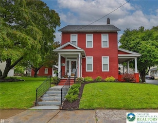 200 S Whitfield St, Nazareth, PA 18064