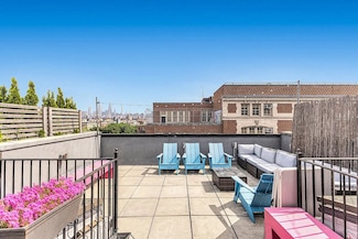 326 E 4th St Unit 4 A, New York, NY 10009
