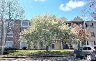 68 Aspen Ct, Trenton, NJ 08619