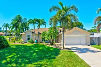 2498 SW Summit St, Port Saint Lucie, FL 34984