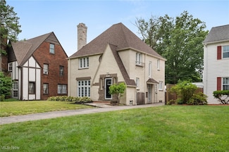 18112 Lomond Blvd, Shaker Heights, OH 44122