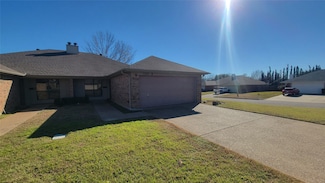1507 Lindsey Ln W Unit B, Cleburne, TX 76033