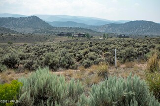 1716 E Haystacker Dr, Eagle, CO 81631