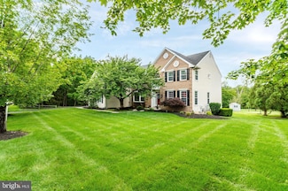 114 Davis Dr, North Wales, PA 19454