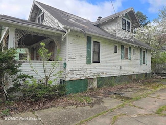 213 S 12th St, Saginaw, MI 48601