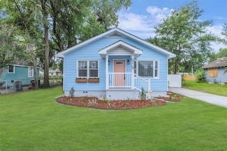 515 W 59th St, Savannah, GA 31405