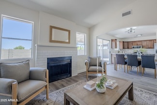 2338 E Folley St, Chandler, AZ 85225