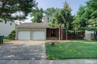 7 Calvert Ave E, Edison, NJ 08820