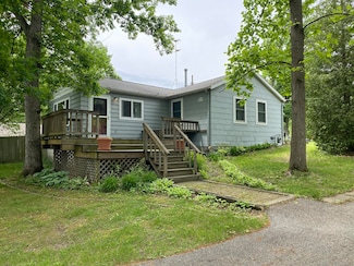 5003 White Oak Ln, Valparaiso, IN 46383