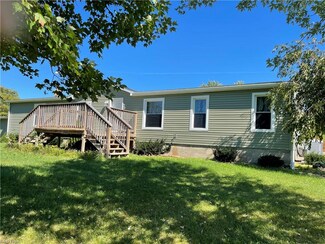 3040 Pebble Rd SE Unit 28, Carrollton, OH 44615