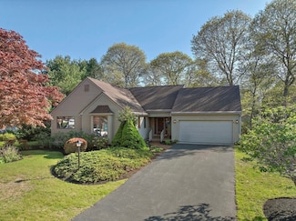 47 Ard Righ Rd, North Falmouth, MA 02556