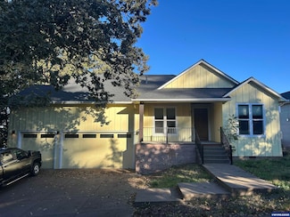 3232 Granada Way S, Salem, OR 97302