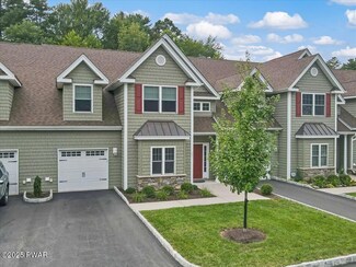 202 Braeburn Path, Matamoras, PA 18336