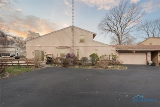 2439 Parliament Square, Toledo, OH 43617