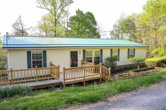 84 Straight Ln, Morgantown, WV 26508