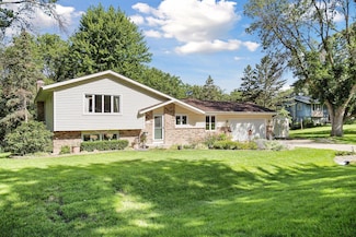 16086 Creekwood Rd, Prior Lake, MN 55372
