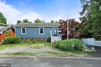 40 W Barnegat Ave, Ocean Gate, NJ 08740