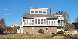 74 White Swan Dr, Narragansett, RI 02882