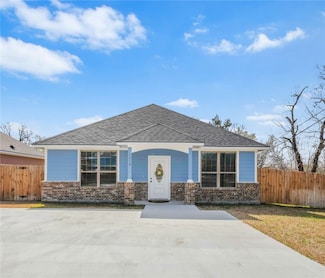 1519 Carver St, Bryan, TX 77803