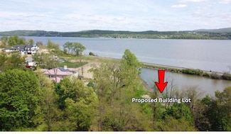 3 Windswept Ln, Newburgh, NY 12550