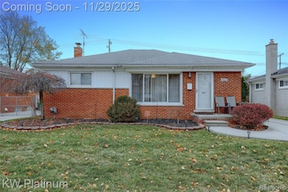 24824 Raven Ave, Eastpointe, MI 48021