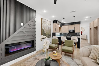 2417 Hooper St, Dallas, TX 75215