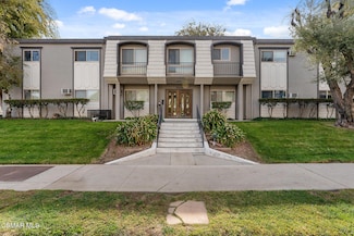 22050 Calvert St Unit 10, Woodland Hills, CA 91367