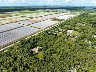 001 Sunnygrove Ave, Naples, FL 34114