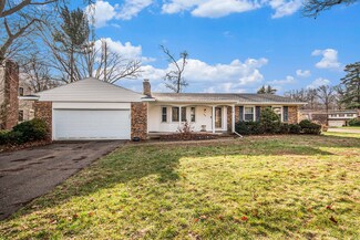 2606 Wedgewood Ct SW, Wyoming, MI 49519