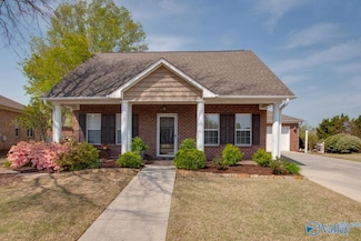 5111 Frankford Dr SE, Owens Cross Roads, AL 35763