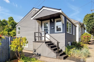 2711 NW 80th St, Seattle, WA 98117