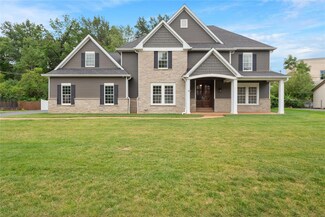 12 Bon Price Ln, Saint Louis, MO 63132