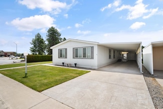 312 N Columbia Center Blvd Unit 35, Kennewick, WA 99336
