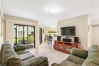 47 Bennington Dr Unit 86, Naples, FL 34104