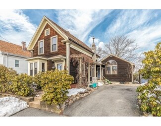 5 Acacia St, Gloucester, MA 01930