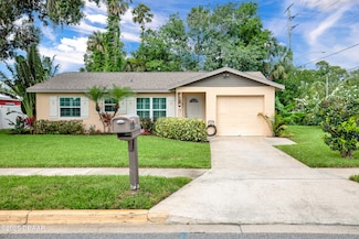 800 Lora St, Daytona Beach, FL 32114