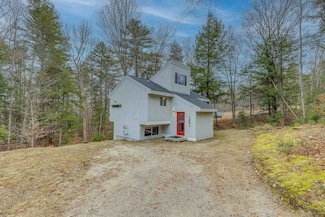 37 Pegwood Hill Rd, Campton, NH 03223