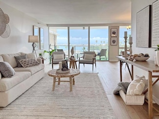 1820 Avenida Del Mundo Unit 306, Coronado, CA 92118