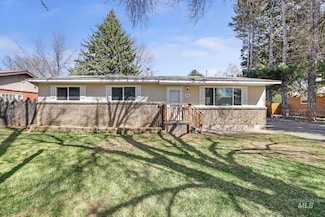 1406 Olympia Dr, Jerome, ID 83338