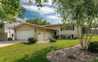 2620 E River Rd NE, Rochester, MN 55906