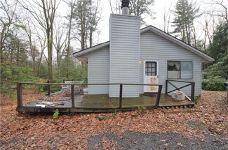 717 Dotters Corner Rd, Kunkletown, PA 18058