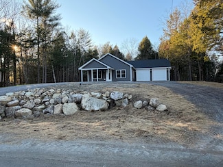 2 Woods Rd, West Gardiner, ME 04345
