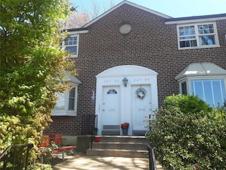 249-42 57th Ave Unit 2, Little Neck, NY 11362