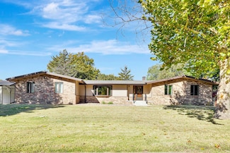 240 Warren Rd, El Dorado, KS 67042