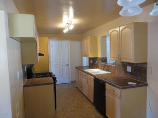5741 E Scarlett St, Tucson, AZ 85711