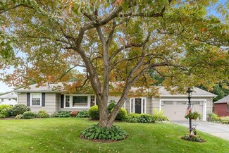 9 Shirley Rd, Andover, MA 01810