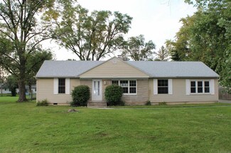 4633 Doenges Dr, Fort Wayne, IN 46815