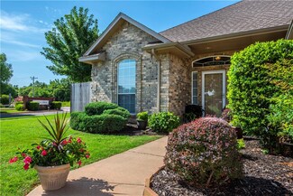 17901 Vermejo Dr, Edmond, OK 73012