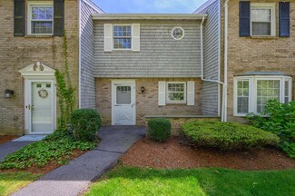 11 Captain Cook Ln, Centerville, MA 02632